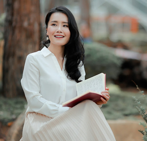 Chị: Phạm Mỹ Linh